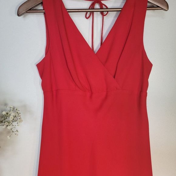 Vintage sexy red flowy dress. Wrap top. V-neck. Size 9. CANADIAN MADE - Picture 3 of 9